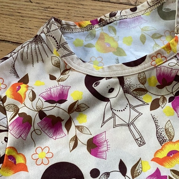 Unique 60s vintage short sleeve printed top - Picture 4 of 4